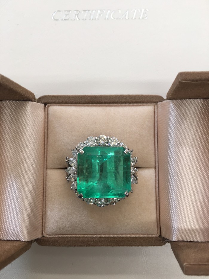 エメラルド エメラルド